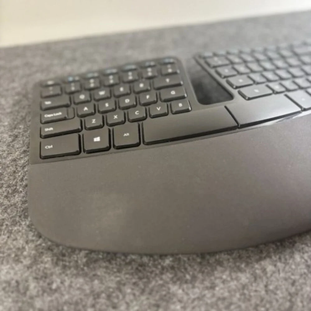 Microsoft  Sculpt Ergonomic Wireless Keyboard NO Dongle/Battery Cover